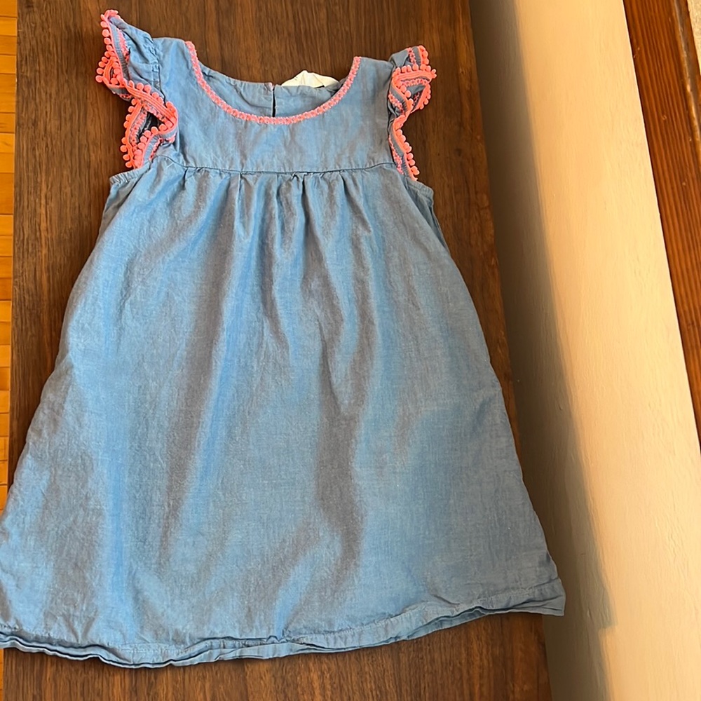H&M girls sleeveless dress size 5-6Y.